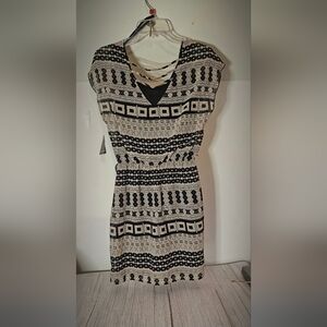 City Triangles Black and Cream Patterned Midi Dress